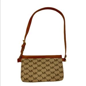 Michael Kors Fanny pack / belt
bag with signature logo in color tan